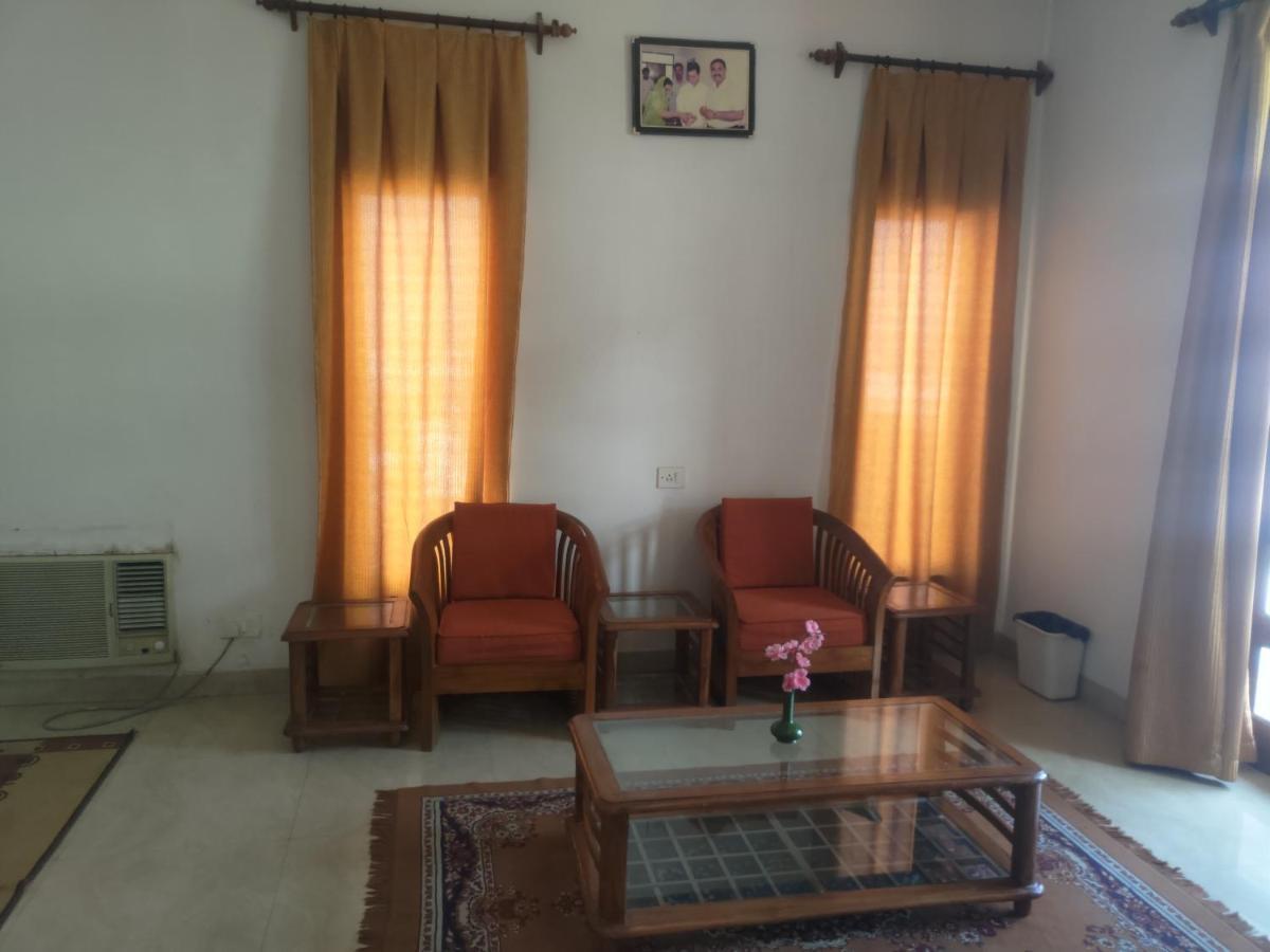 Hotel Fort View Tikamgarh ภายนอก รูปภาพ