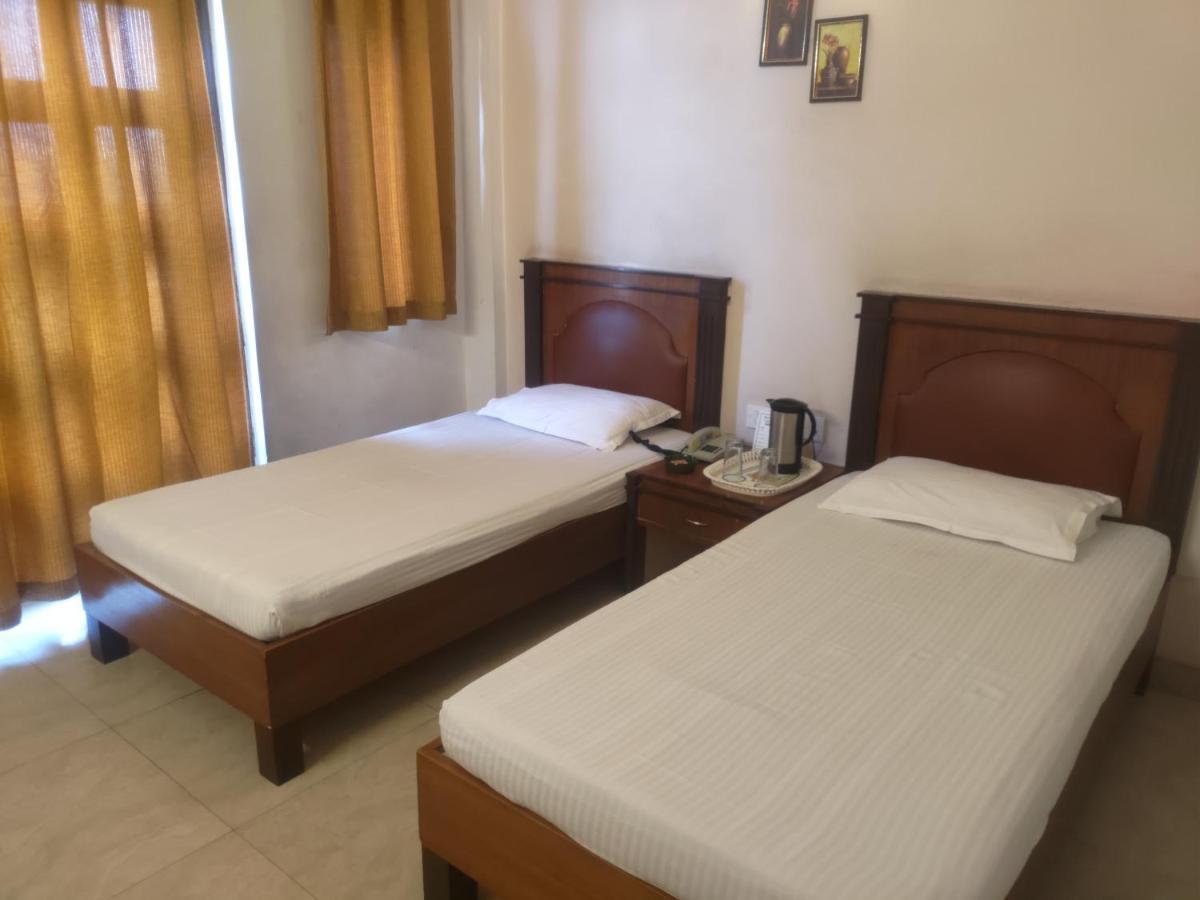 Hotel Fort View Tikamgarh ภายนอก รูปภาพ